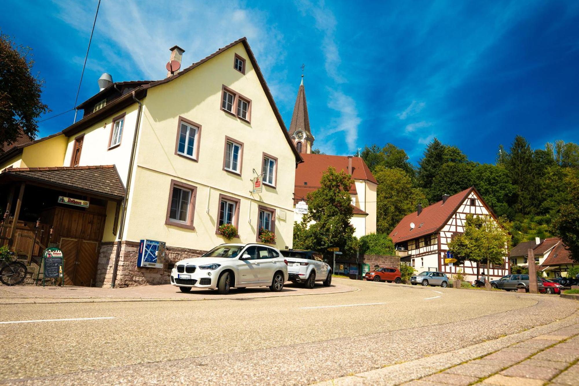 Landhotel Engel & Kreuz Gaggenau Eksteriør billede